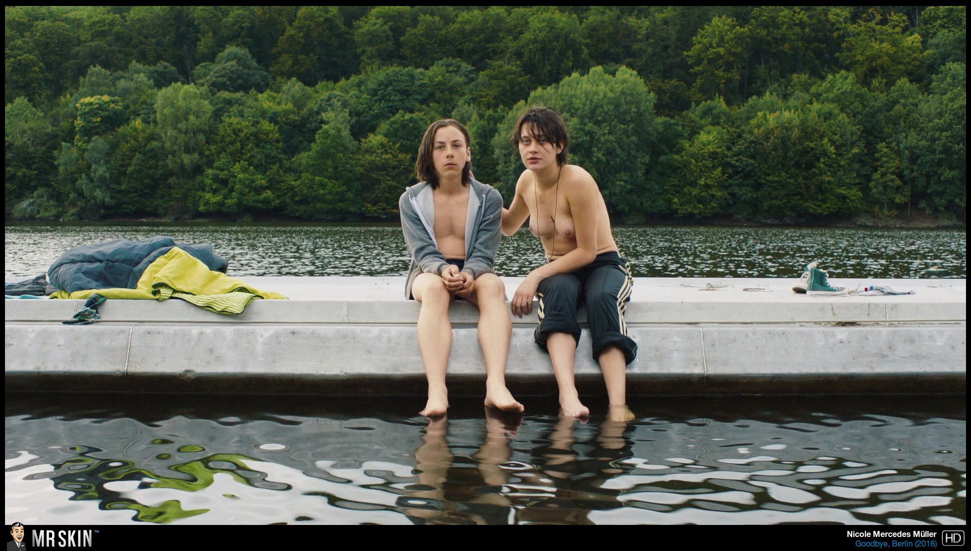 Nicole Mercedes Müller in Goodbye, Berlin