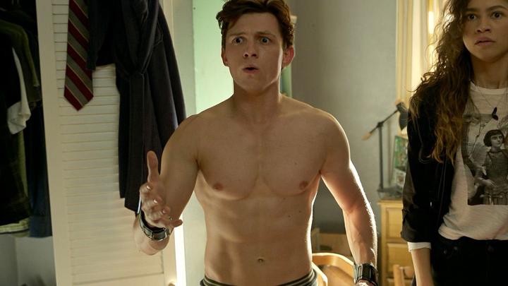 bestshirtless_tomholland.jpg?quality=80&width=720&s=ce4e0d01d3c948ad6a7ada71d6460348992bf9571f4adc393d5de7fc3a0faf55